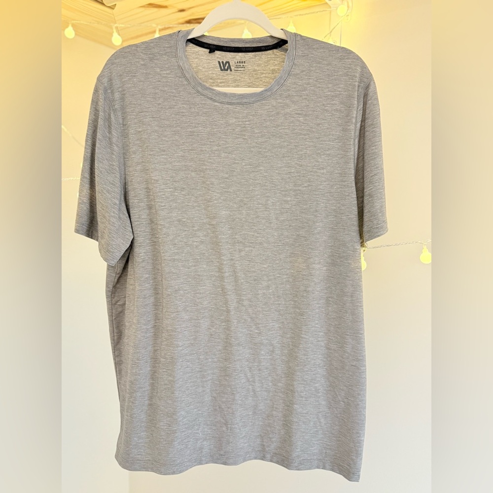 🌾 VRST Performance Gray Short‎ Sleeve Tee